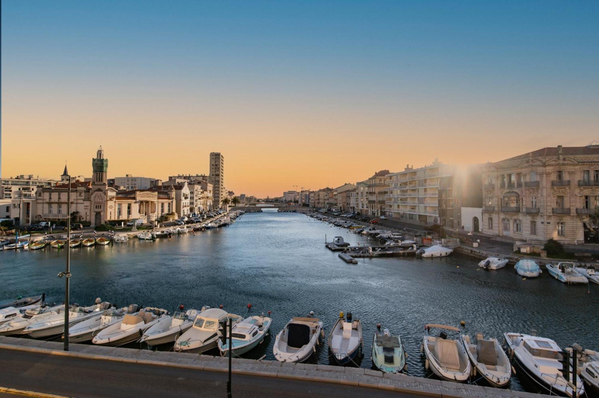 Le Grand Hotel Sete Bagian luar foto
